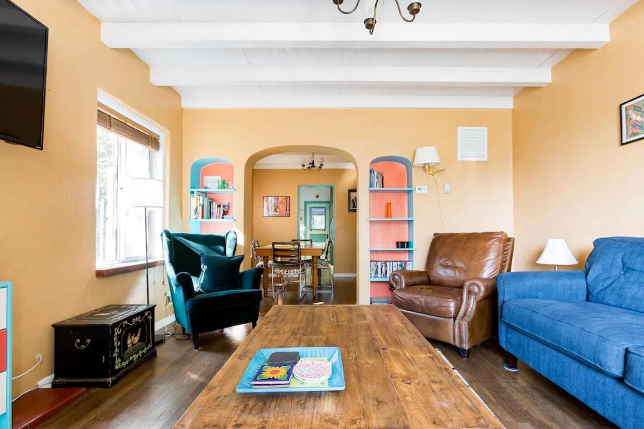 Historic U Of A Bungalow With Holiday home